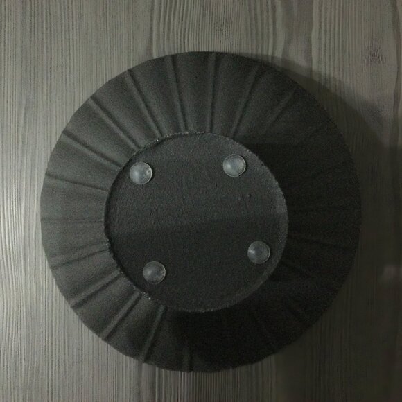 Elegant Black Centerpiece Bowl – Stone-like finish - Picture 6 of 6